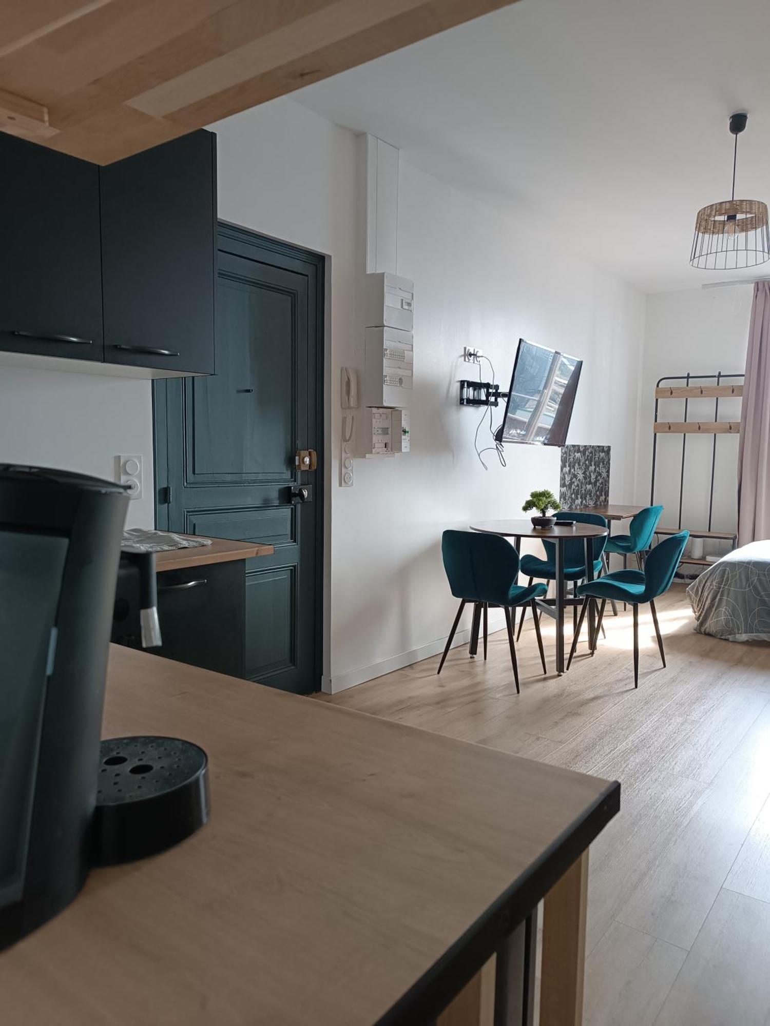 Les Benedictins Apartment