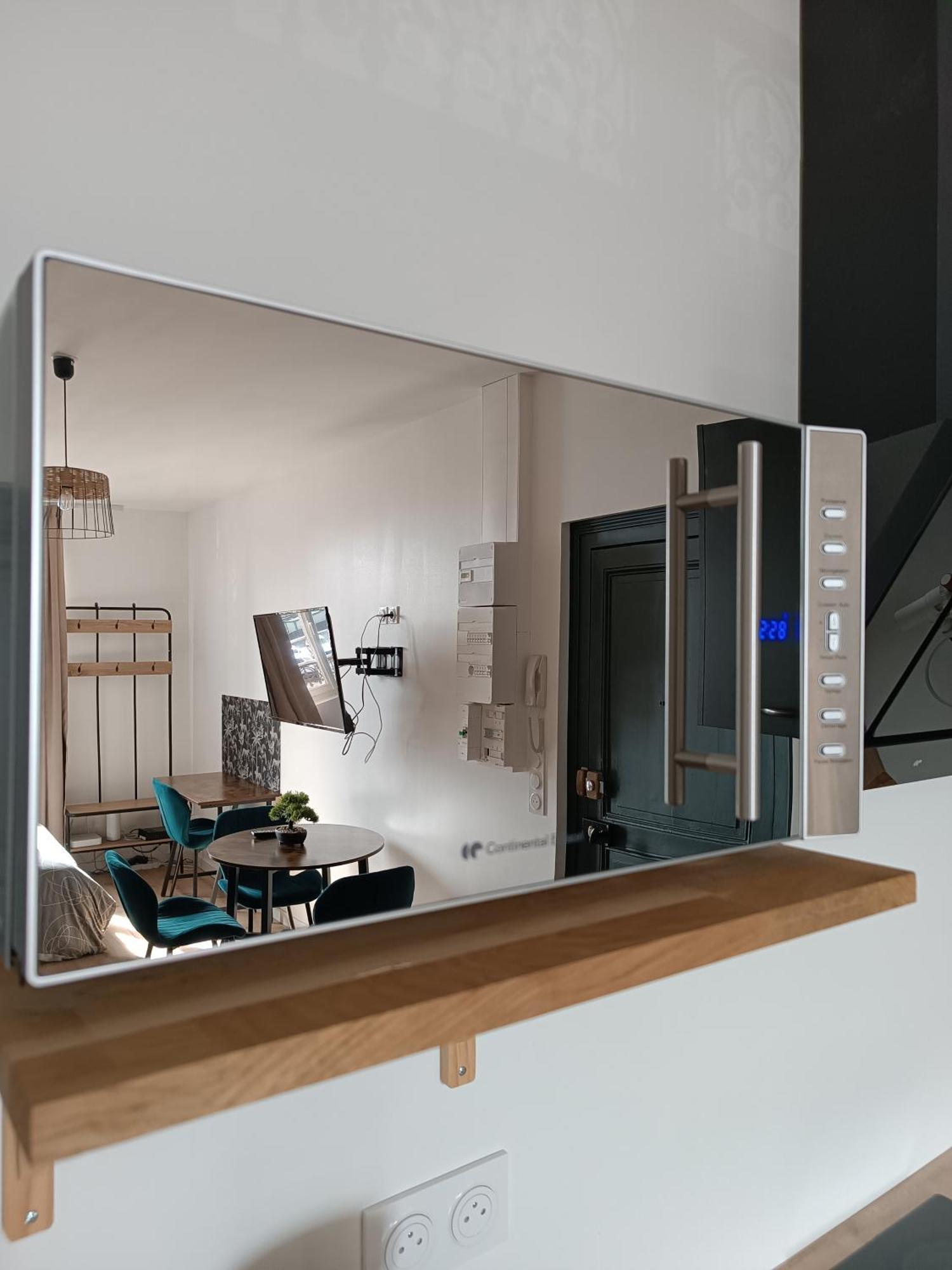 Les Benedictins Apartment *
